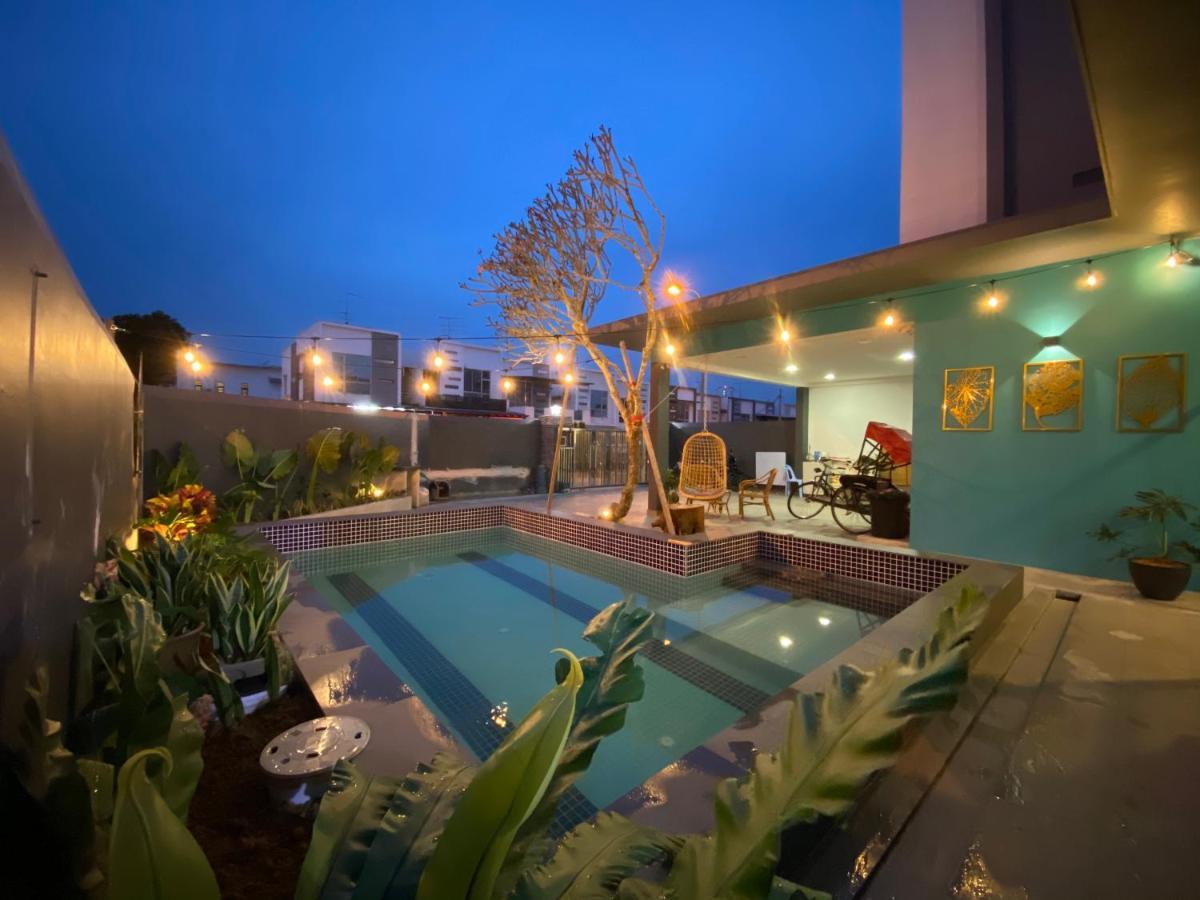 Villa D Niice Garden View With Private Pool Bukit Indah, Johor Bahru Exterior foto
