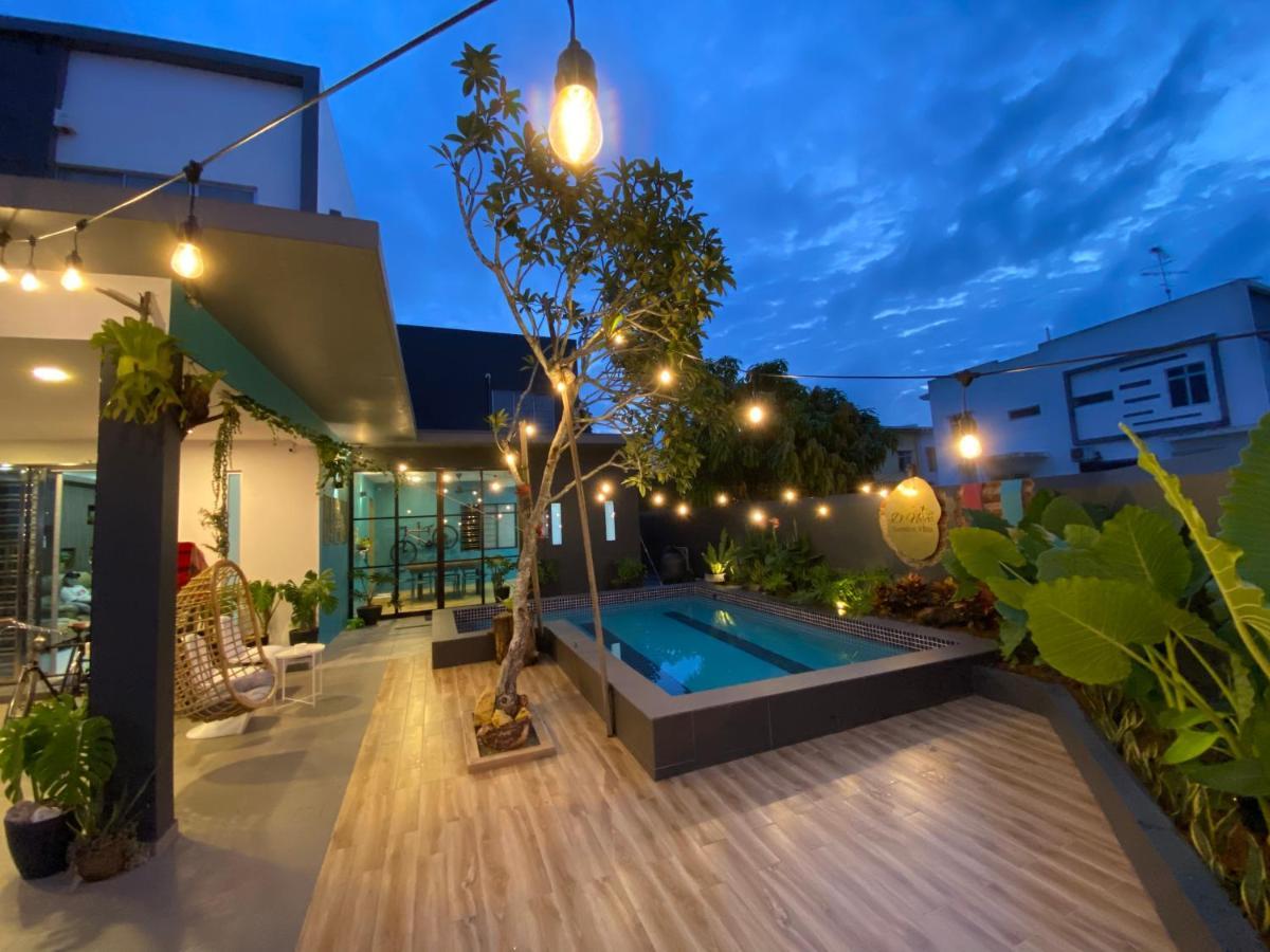 Villa D Niice Garden View With Private Pool Bukit Indah, Johor Bahru Exterior foto