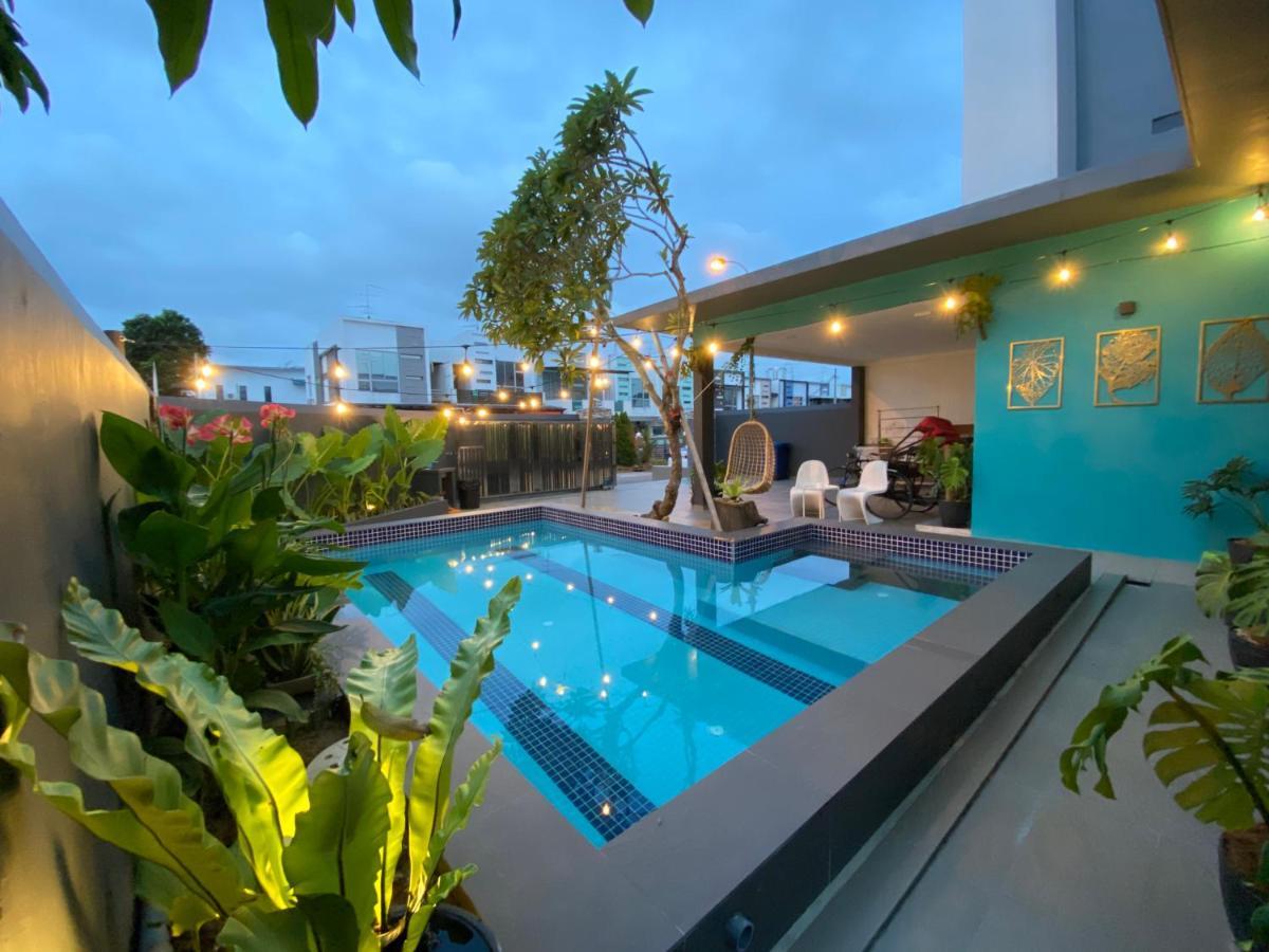 Villa D Niice Garden View With Private Pool Bukit Indah, Johor Bahru Exterior foto